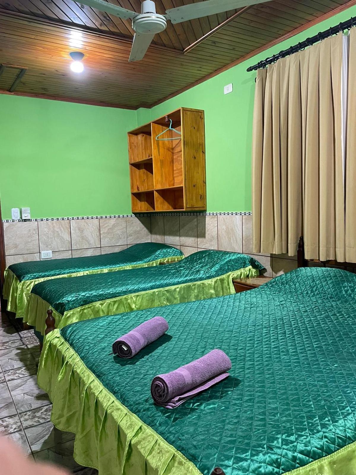 Residencial Arcoiris Hotel Puerto Iguazú Eksteriør billede