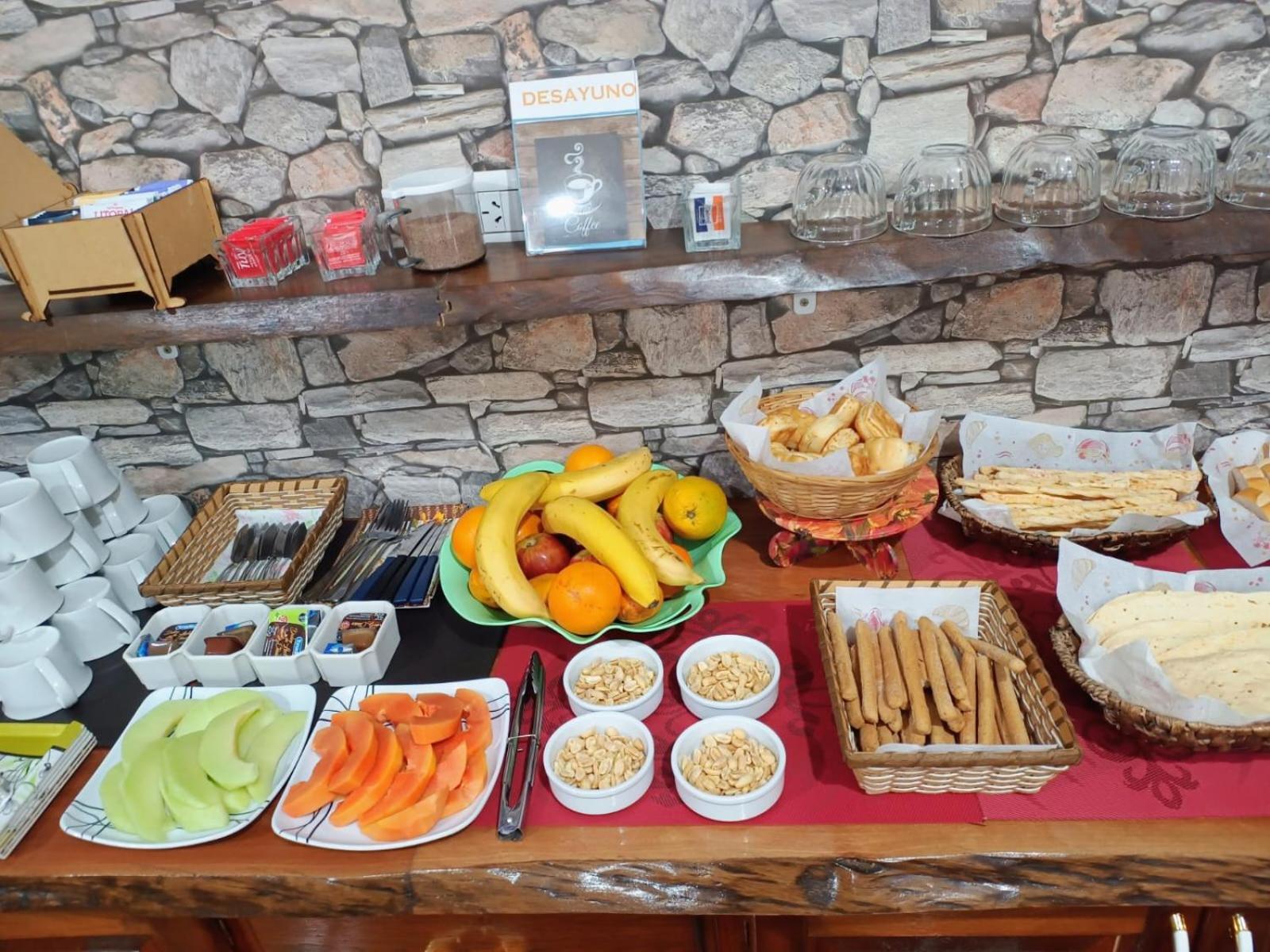 Residencial Arcoiris Hotel Puerto Iguazú Eksteriør billede